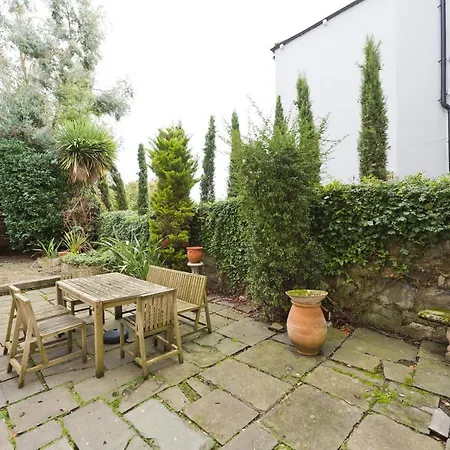 Sweet - Elegant Ballsbridge Apartment *