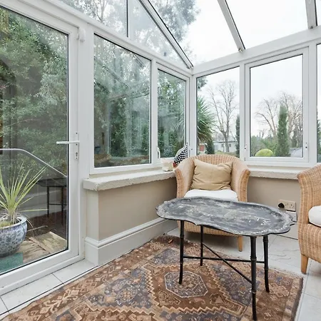 Sweet - Elegant Ballsbridge Apartment